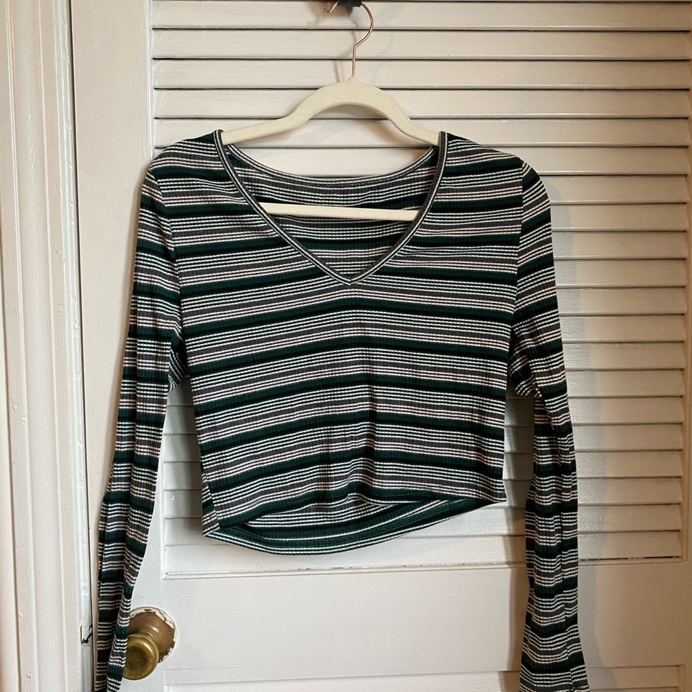 Striped V-Neck Long Sleeve Top